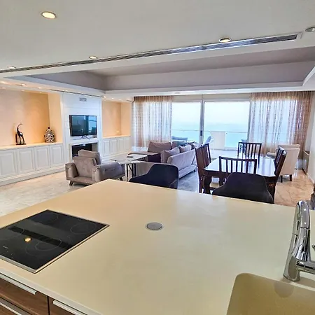 Διαμέρισμα Beachfront Seaview Lux Penthouse