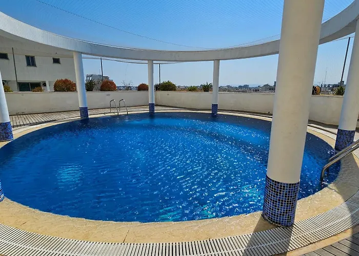 Beachfront Seaview Lux Penthouse Ларнака