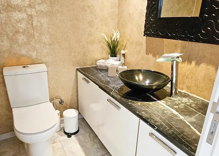 Апартаменты Beachfront Seaview Lux Penthouse